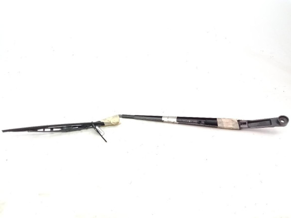 BRAZO LIMPIAPARABRISAS DEL DER NISSAN TIIDA Fastback (C11) |Desguaces La Cabaña