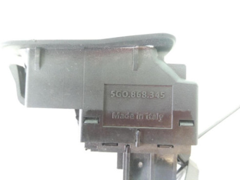 5G0868345 MANDO ELEVALUNAS PUERTA LAT TRA DER VW GOLF VII (5G1, BQ1, BE1, BE2) |Desguaces La Cabaña