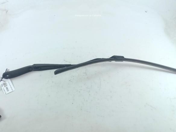 31276059LHBDS BRAZO LIMPIAPARABRISAS DEL IZQ VOLVO V40 Cross Country (526) |Desguaces La Cabaña