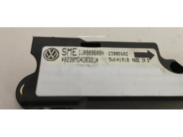 1J0909606N SENSOR IMPACTO LATERAL VW PASSAT (3B2) |Desguaces La Cabaña