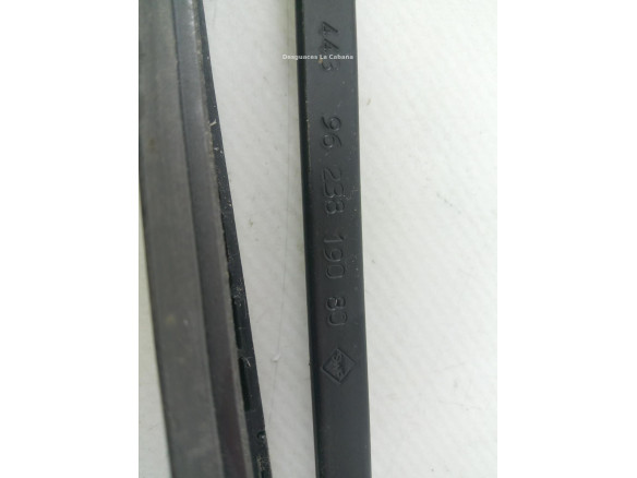 BRAZO LIMPIAPARABRISAS TRA PORTÓN CITROEN XSARA (N1) |Desguaces La Cabaña