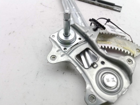 827205FA0A  ELEVALUNAS PUERTA LAT TRA DER NISSAN MICRA V (K14) |Desguaces La Cabaña