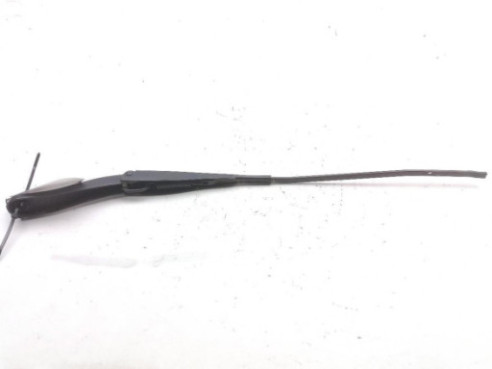 288865045R BRAZO LIMPIAPARABRISAS DEL DER DACIA SANDERO II |Desguaces La Cabaña