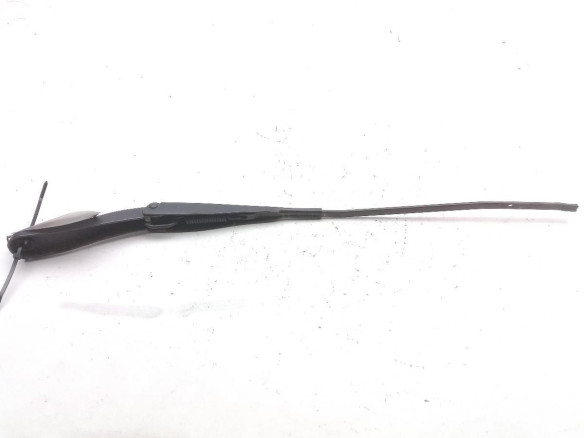 288865045R BRAZO LIMPIAPARABRISAS DEL DER DACIA SANDERO II |Desguaces La Cabaña