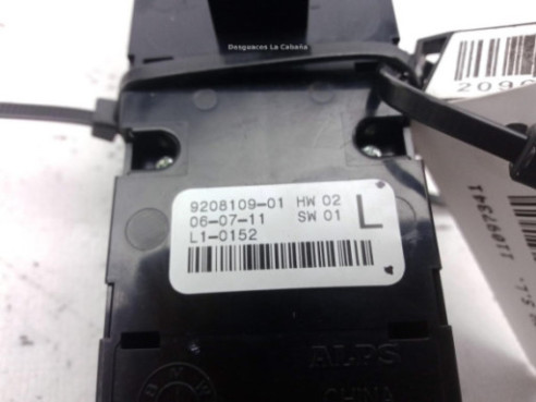 920810901 MANDO ELEVALUNAS PUERTA LAT DEL IZQ BMW 1 (F20)|Desguaces La Cabaña