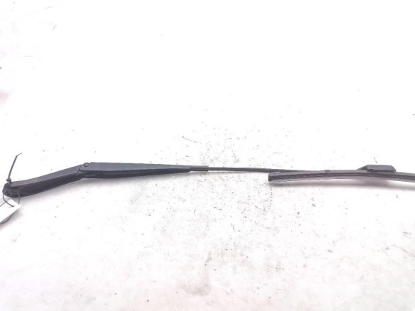 GX7317527BC BRAZO LIMPIAPARABRISAS DEL DER JAGUAR XE (X760)|Desguaces La Cabaña