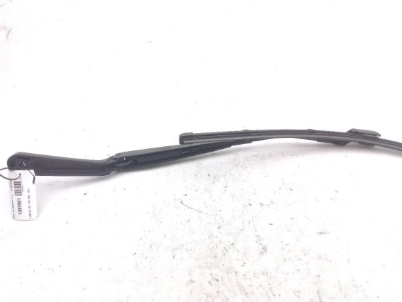 GX7317527AC BRAZO LIMPIAPARABRISAS DEL IZQ JAGUAR XE (X760)|Desguaces La Cabaña