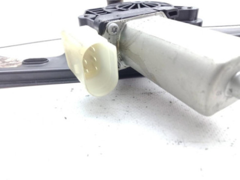 51357281884  ELEVALUNAS PUERTA LAT TRA DER BMW 1 (F20)|Desguaces La Cabaña