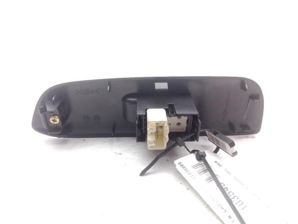 MANDO ELEVALUNAS PUERTA LAT DEL DER TOYOTA RAV 4 II (_A2_)|Desguaces La Cabaña