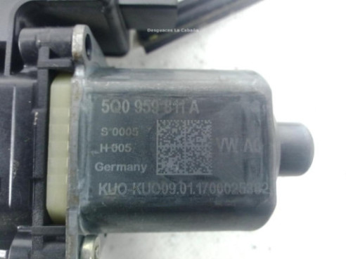 575839461A  ELEVALUNAS PUERTA LAT TRA IZQ SEAT ATECA (KH7)|Desguaces La Cabaña