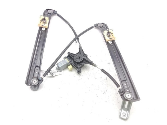 575837462A  ELEVALUNAS PUERTA LAT DEL DER SEAT ATECA (KH7)|Desguaces La Cabaña