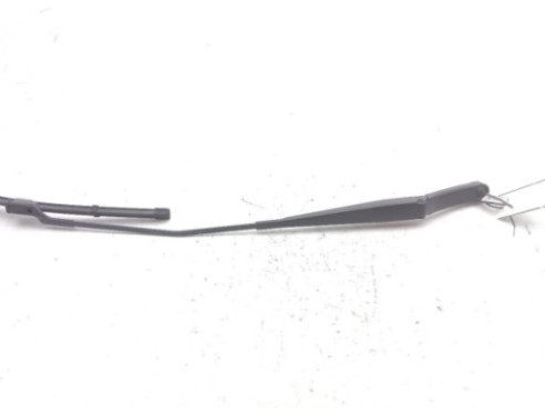 576955410A BRAZO LIMPIAPARABRISAS DEL IZQ SEAT ATECA (KH7)|Desguaces La Cabaña