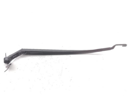 852110F030  BRAZO LIMPIAPARABRISAS DEL DER TOYOTA VERSO (_R2_)|Desguaces La Cabaña