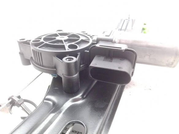 13262410 ELEVALUNAS PUERTA LAT TRA DER BMW 2 Gran Tourer (F46)|Desguaces La Cabaña