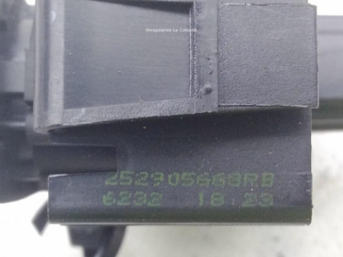 252905668RB INTERRUPTOR WARNING DACIA SANDERO II|Desguaces La Cabaña