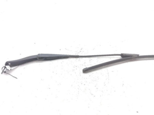 288865045R BRAZO LIMPIAPARABRISAS DEL IZQ DACIA SANDERO II|Desguaces La Cabaña