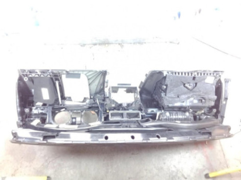 SALPICADERO|Desguaces La Cabaña 2