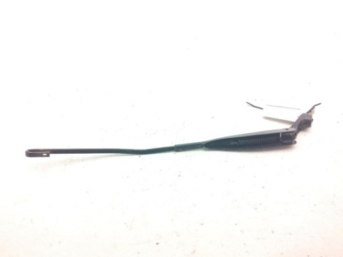 BRAZO LIMPIAPARABRISAS DEL DER FORD KA (RU8)|Desguaces La Cabaña