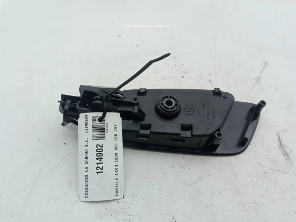 5F1837114A MANILLA PUERTA LAT DEL DER INT SEAT LEON ST (5F8)|Desguaces La Cabaña