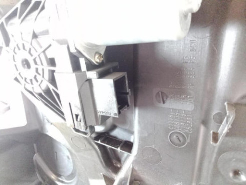 A2137306805  ELEVALUNAS PUERTA LAT TRA DER MERCEDES BENZ CLASE E (W213)|Desguaces La Cabaña