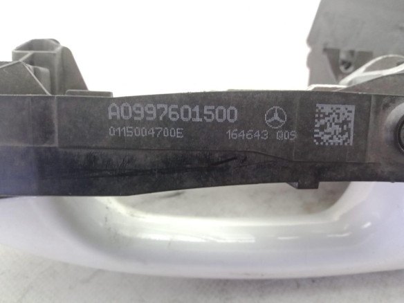 A0997601500 MANILLA PUERTA LAT DEL IZQ EXT MERCEDES BENZ CLASE E (W213)|Desguaces La Cabaña