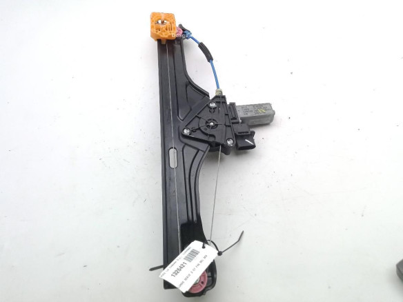 51337490196  ELEVALUNAS PUERTA LAT DEL DER BMW 2 Gran Tourer (F46)|Desguaces La Cabaña