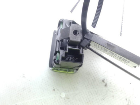 A2128205026 SENSOR IMPACTO LATERAL MERCEDES BENZ CLASE E (W212)|Desguaces La Cabaña 2
