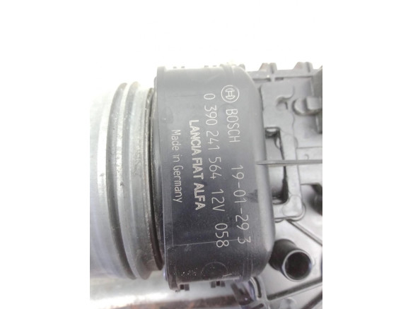 0390241564 MOTOR LIMPIAPARABRISAS DEL FIAT DOBLO Limusina (263_)|Desguaces La Cabaña