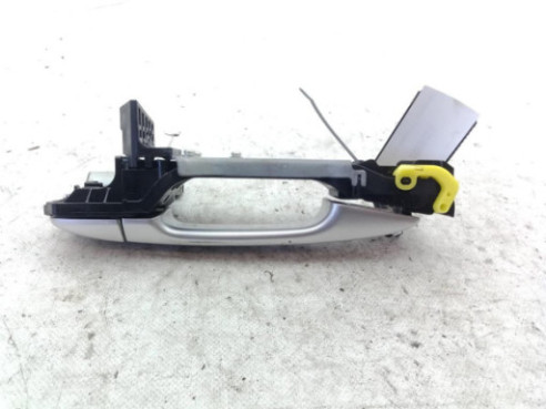 6921174020A1  MANILLA PUERTA LAT TRA IZQ EXT TOYOTA PRIUS PLUS (_W4_)|Desguaces La Cabaña