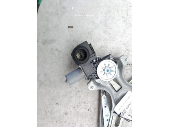 8572047170 ELEVALUNAS PUERTA LAT TRA IZQ TOYOTA PRIUS PLUS (_W4_)|Desguaces La Cabaña