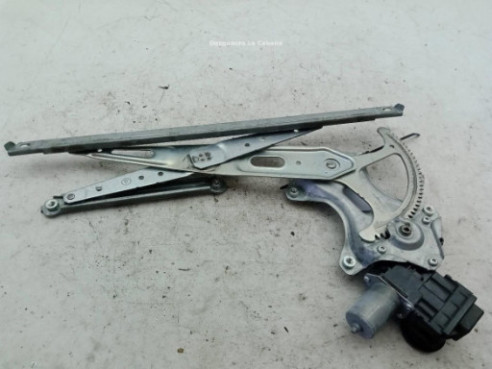 PINZA DEL IZQ TOYOTA PRIUS PLUS (_W4_)|Desguaces La Cabaña 2