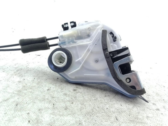 6906048060  CERRADURA PUERTA LAT TRA IZQ TOYOTA PRIUS PLUS (_W4_)|Desguaces La Cabaña