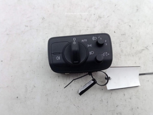 8V0837206A  MANILLA PUERTA LAT DEL DER EXT AUDI Q2 (GAB)|Desguaces La Cabaña