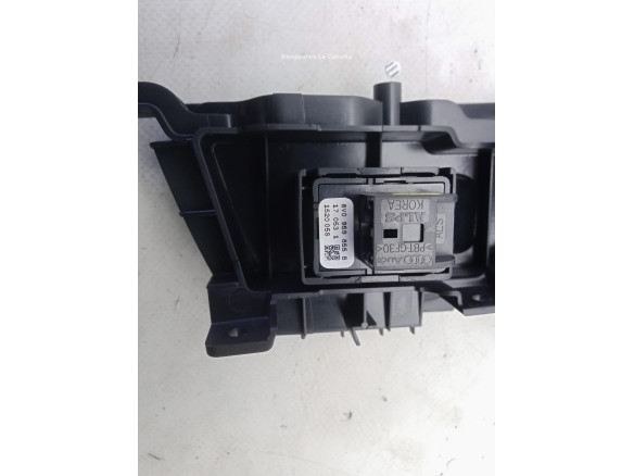 8V0959855B MANDO ELEVALUNAS PUERTA LAT TRA DER AUDI Q2 (GAB)|Desguaces La Cabaña