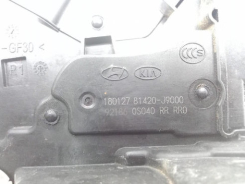 81420J9000 CERRADURA PUERTA LAT TRA DER HYUNDAI KONA (OS)|Desguaces La Cabaña