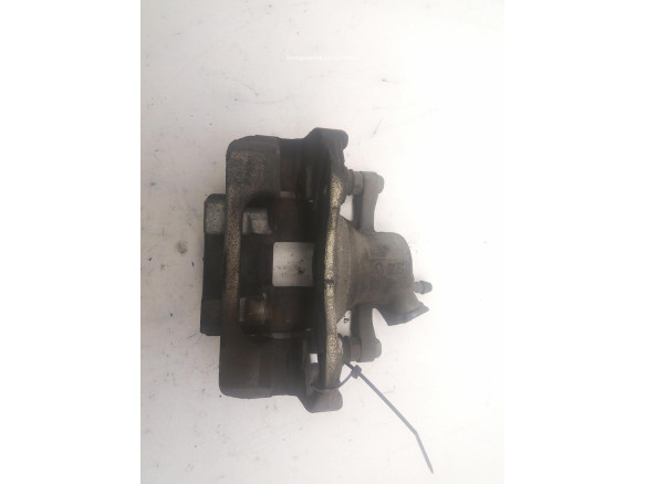 PINZA TRA IZQ TOYOTA PRIUS PLUS (_W4_)|Desguaces La Cabaña