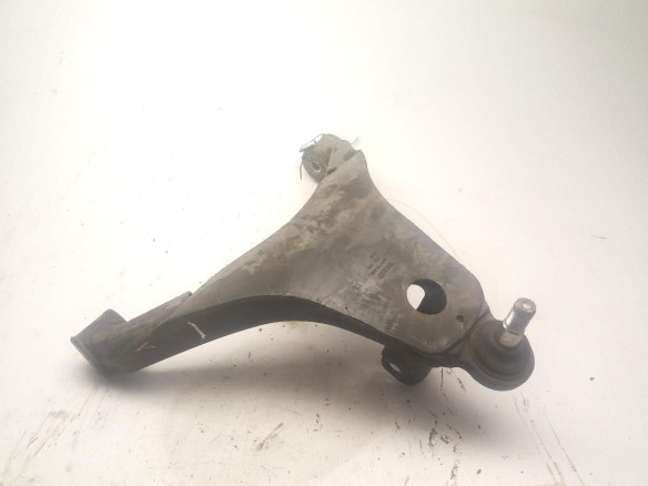 BRAZO SUSPENSION DEL IZQ INF IVECO DAILY VI Furgón|Desguaces La Cabaña