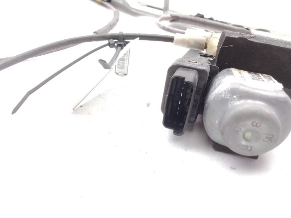 128000471 ELEVALUNAS PUERTA LAT DEL IZQ RENAULT MEGANE II (BM0/1_, CM0/1_)|Desguaces La Cabaña