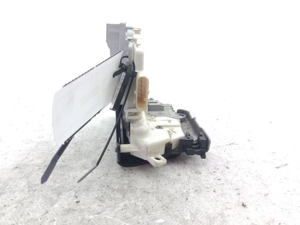 8K0839015C CERRADURA PUERTA LAT TRA IZQ AUDI A4 Allroad (8KH, B8)|Desguaces La Cabaña