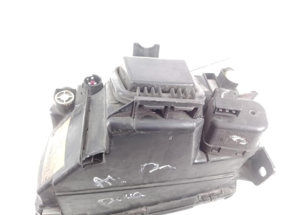 8D0941004A FARO DERECHO AUDI A4 (8D2, B5)|Desguaces La Cabaña