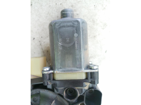 5Q0959801B ELEVALUNAS PUERTA LAT DEL DER SEAT LEON (5F1)|Desguaces La Cabaña