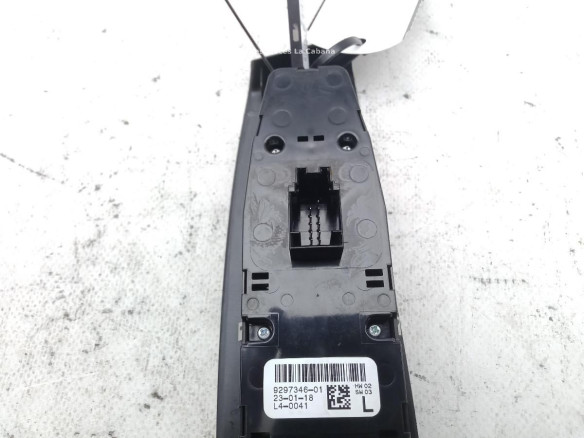 929734601 MANDO ELEVALUNAS PUERTA LAT DEL IZQ GENERICO GENERICO|Desguaces La Cabaña