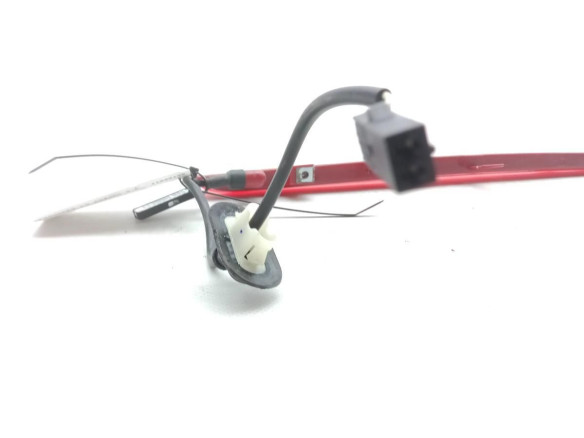 8U0945097 TERCERA LUZ DE FRENO AUDI Q3 (8UB, 8UG)|Desguaces La Cabaña