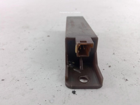 A2128205026 SENSOR IMPACTO LATERAL MERCEDES BENZ CLASE E (W212)|Desguaces La Cabaña 2