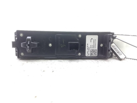 AM5T14A132AB MANDO ELEVALUNAS PUERTA LAT DEL IZQ FORD FOCUS III|Desguaces La Cabaña