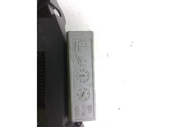 MANILLA PUERTA LAT TRA DER EXT OPEL MERIVA B Limusina (S10)|Desguaces La Cabaña
