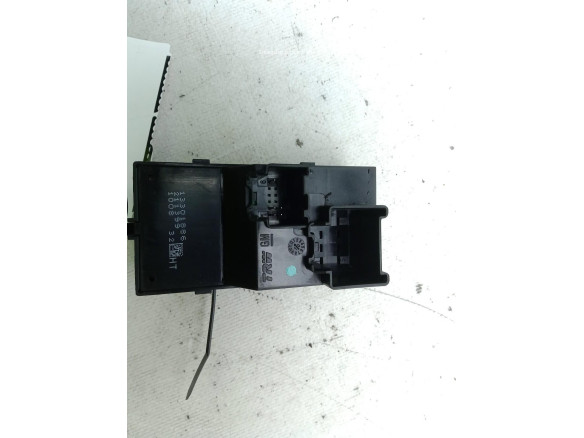 13301886 MANDO ELEVALUNAS PUERTA LAT DEL DER OPEL MERIVA B Limusina (S10)|Desguaces La Cabaña