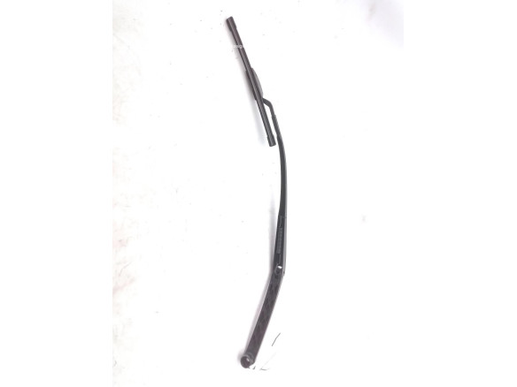 98320A5000  BRAZO LIMPIAPARABRISAS DEL DER HYUNDAI i30 (GD)|Desguaces La Cabaña