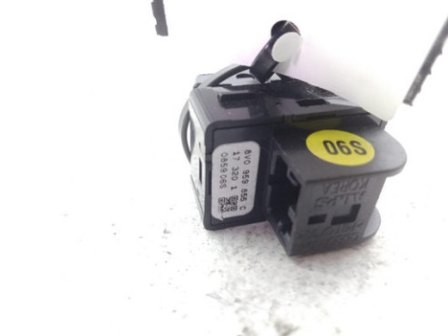 8V0959855C MANDO ELEVALUNAS PUERTA LAT DEL DER AUDI A3 Sportback (8VA, 8VF)|Desguaces La Cabaña