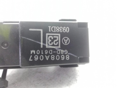 8608A067 MANDO ELEVALUNAS PUERTA LAT TRA IZQ MITSUBISHI LANCER VIII (CY_A, CZ_A)|Desguaces La Cabaña